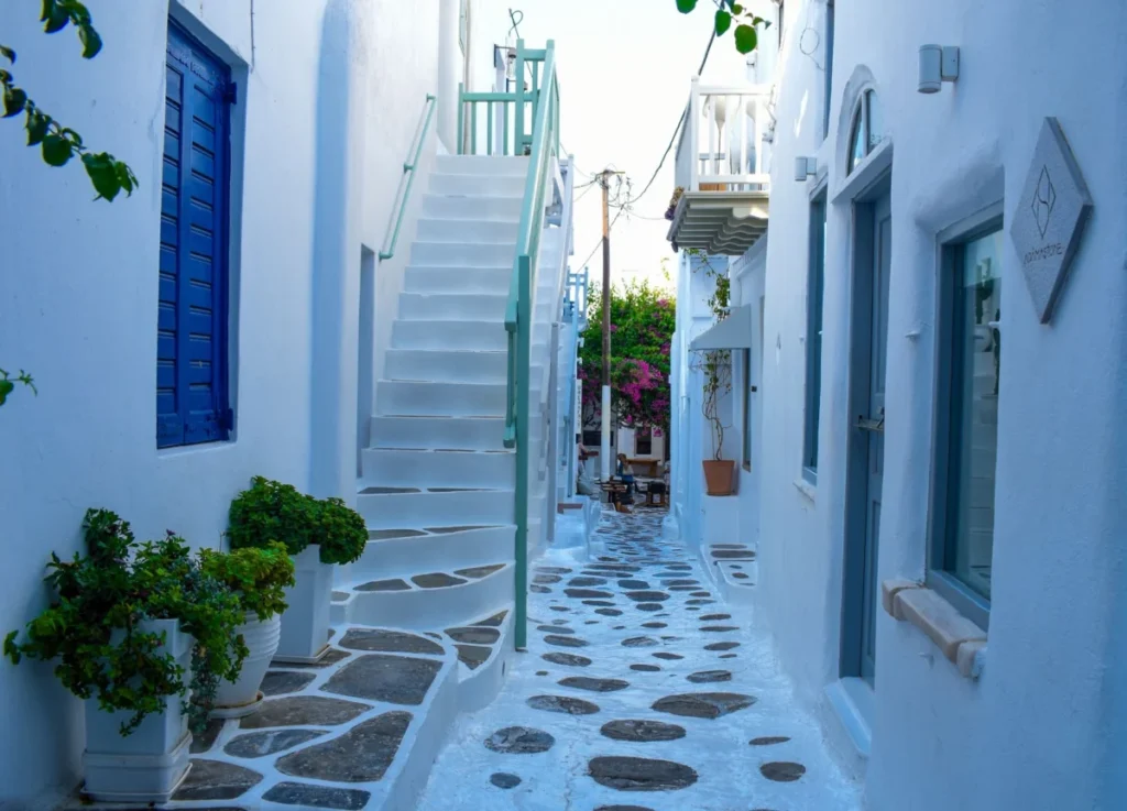 Akrotiri (Ακρωτήρι)