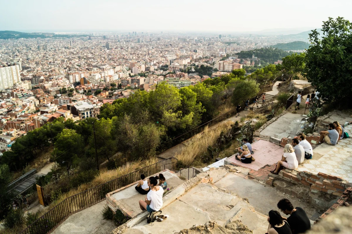 Night view of Barcelona skyline, perfect for couples seeking romantic nightlife