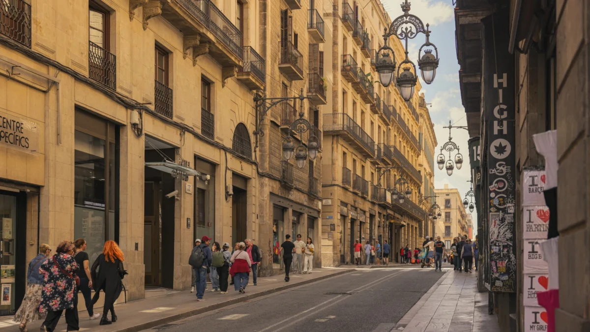 Couple strolling near Barcelona's famous shopping district