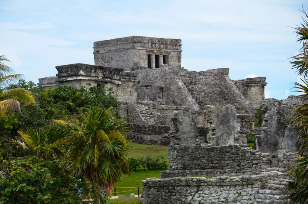 Avenida Tulum
