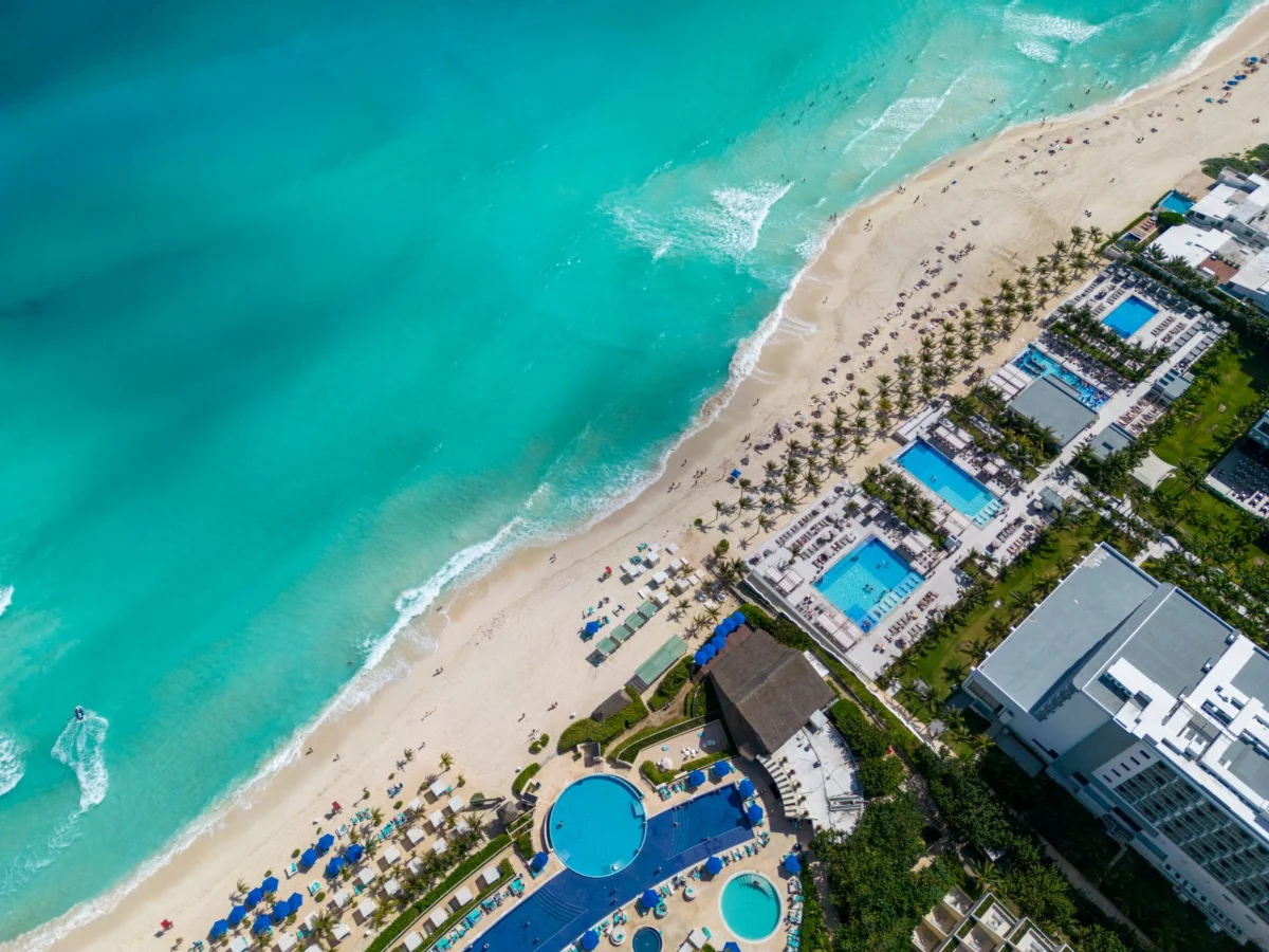 Stunning luxury beachfront in Cancun, ideal for honeymooners