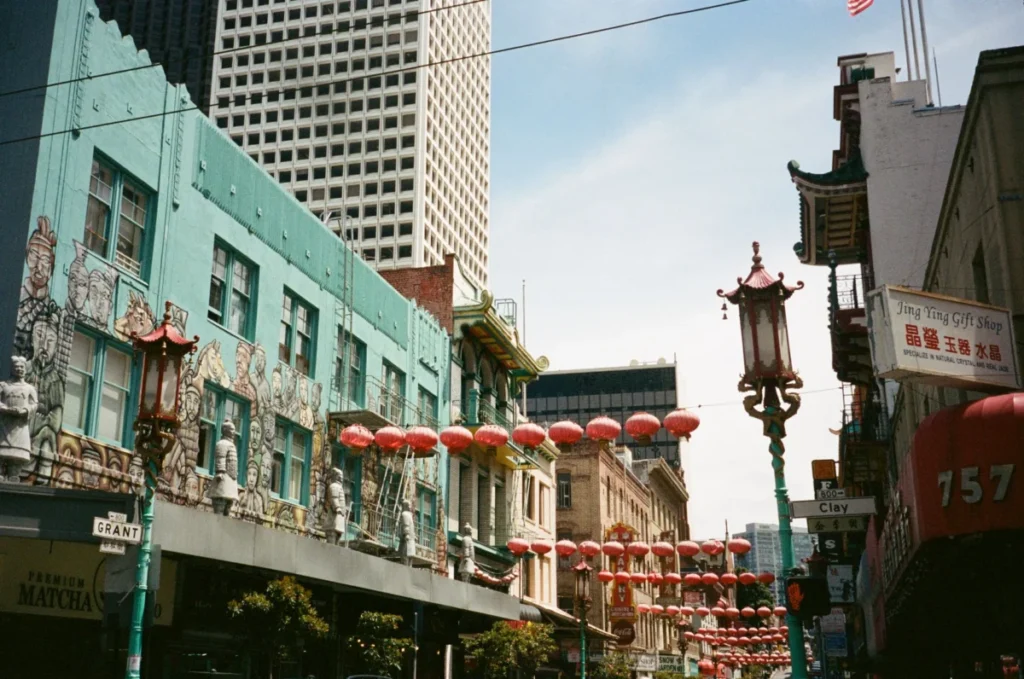 Chinatown (唐人街)