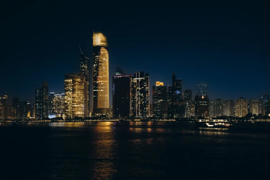 Corniche (Corniche Road)