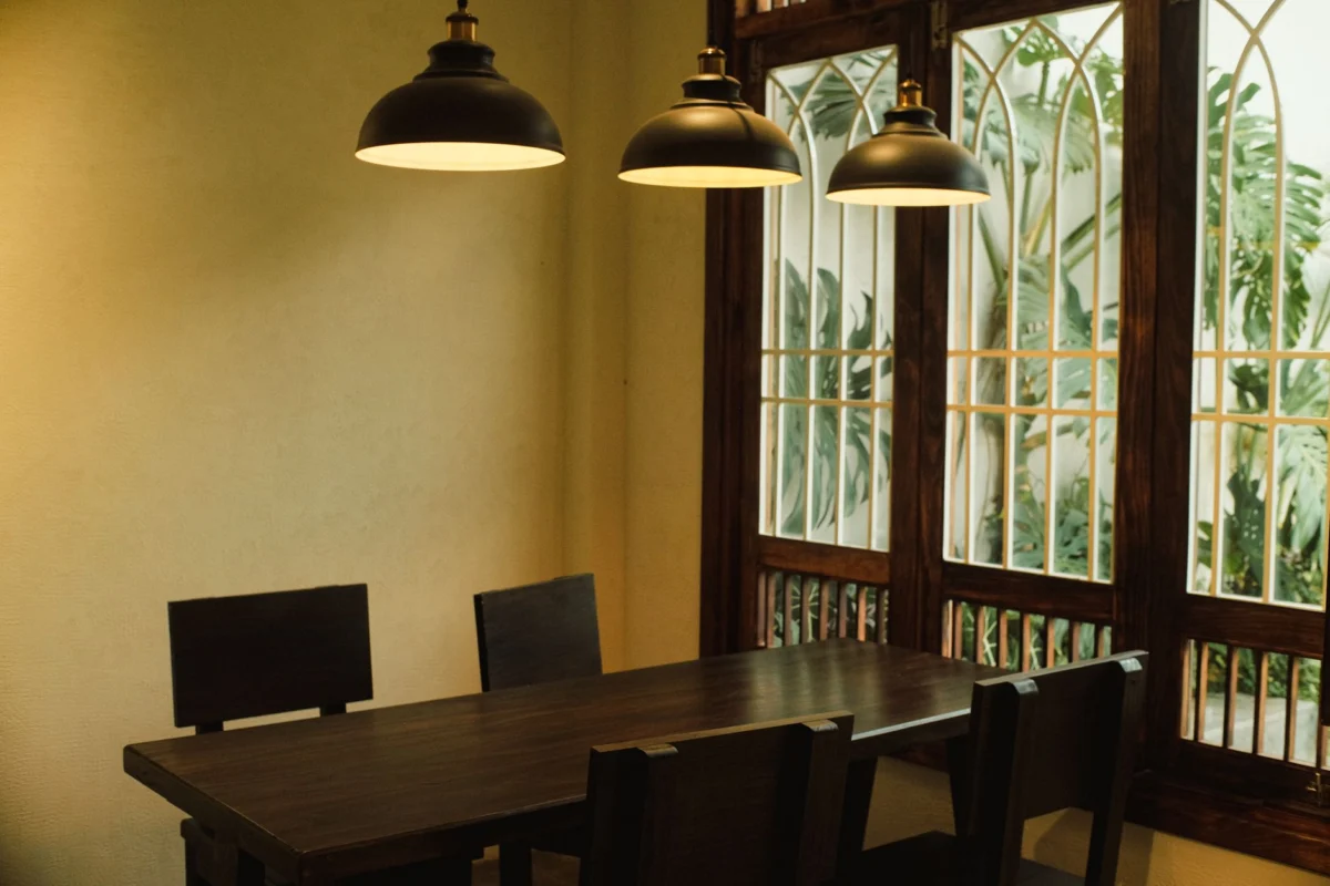 A luxurious family hotel room in Delhi, perfect for travels