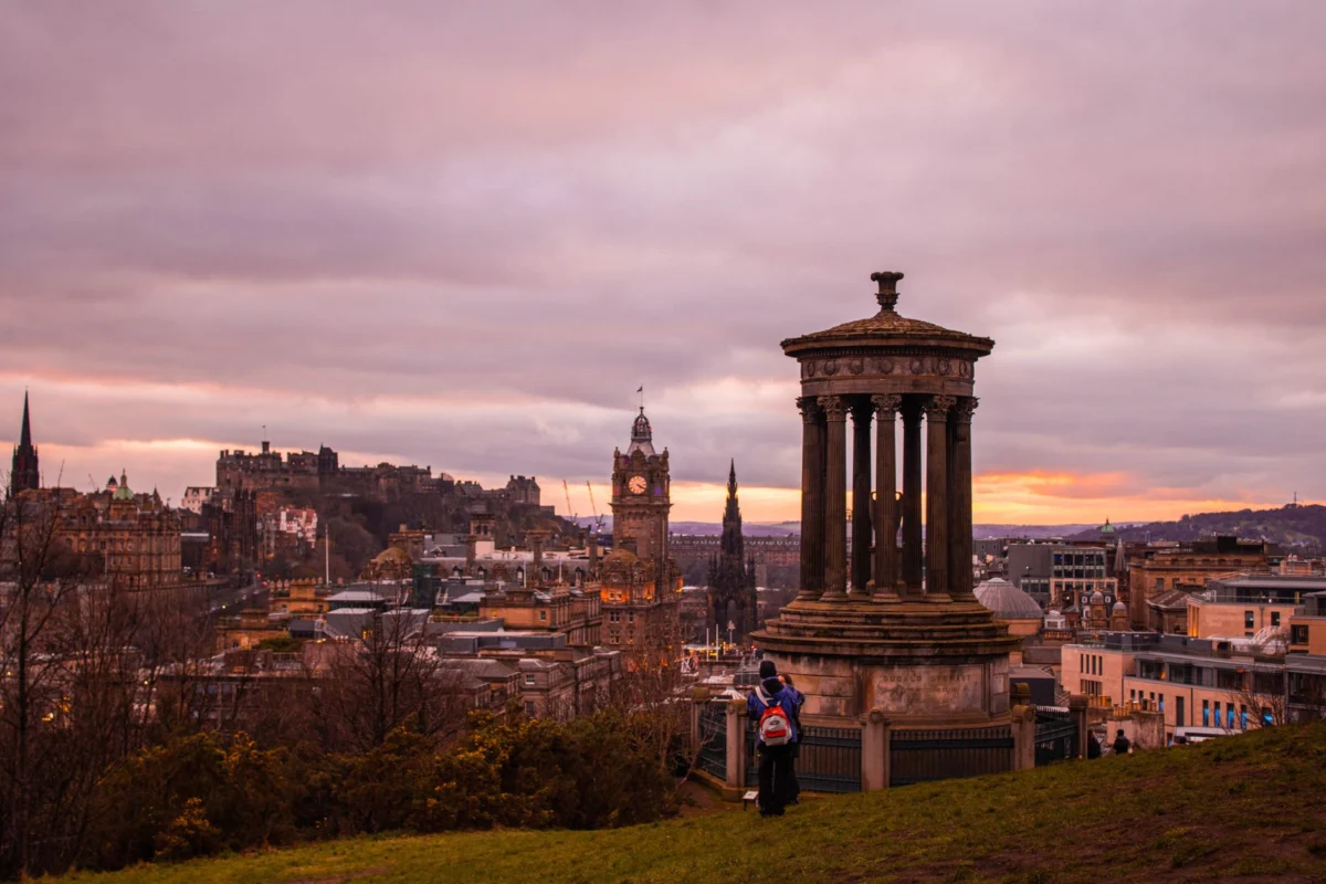 Romantic sunset over Edinburgh Castle
