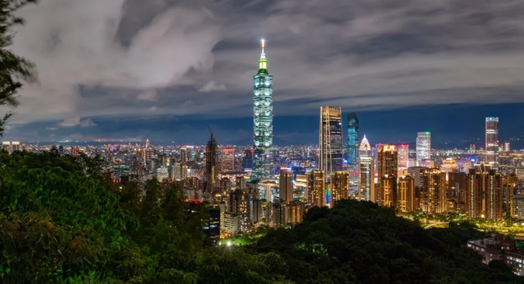 Elephant Mountain (象山)