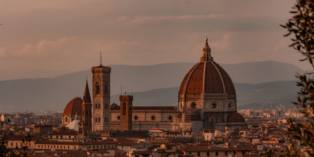 Florence's stunning Duomo at sunset