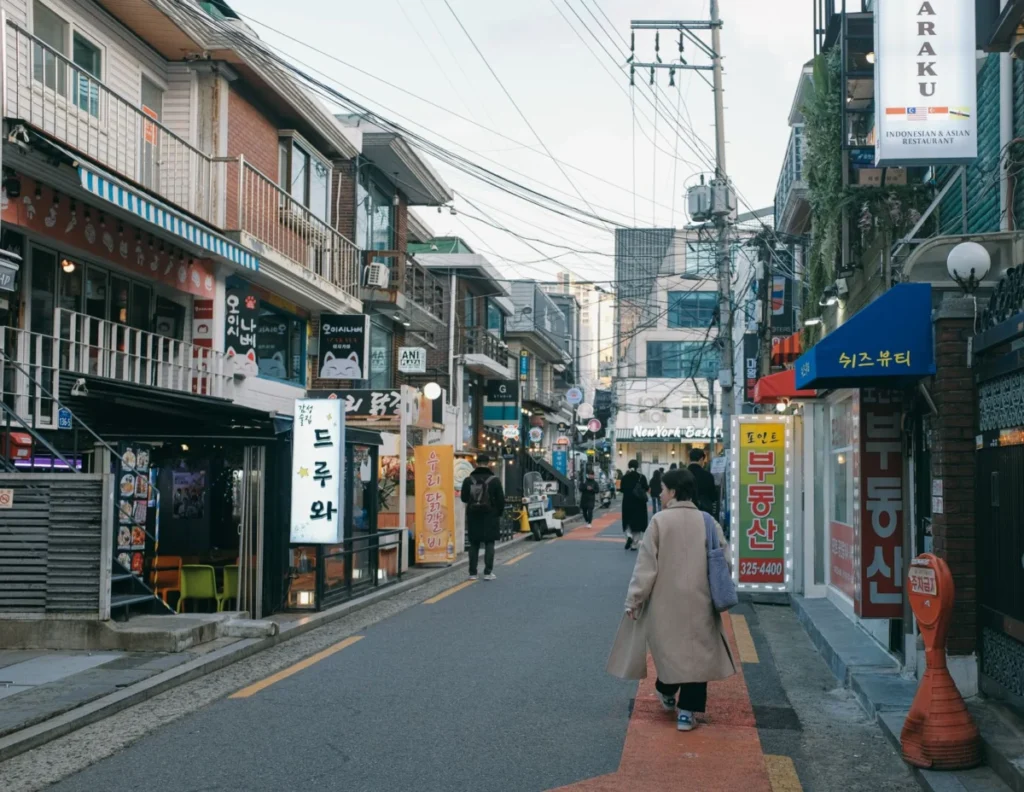 Garosu-gil (Sinsa-dong)