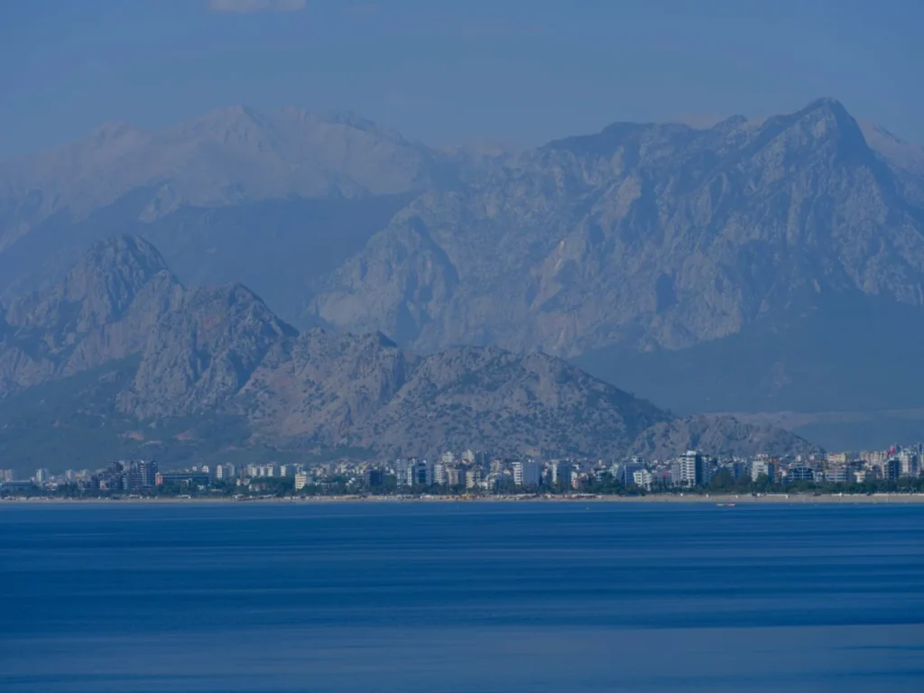 Lara Beach (Lara Plajı)