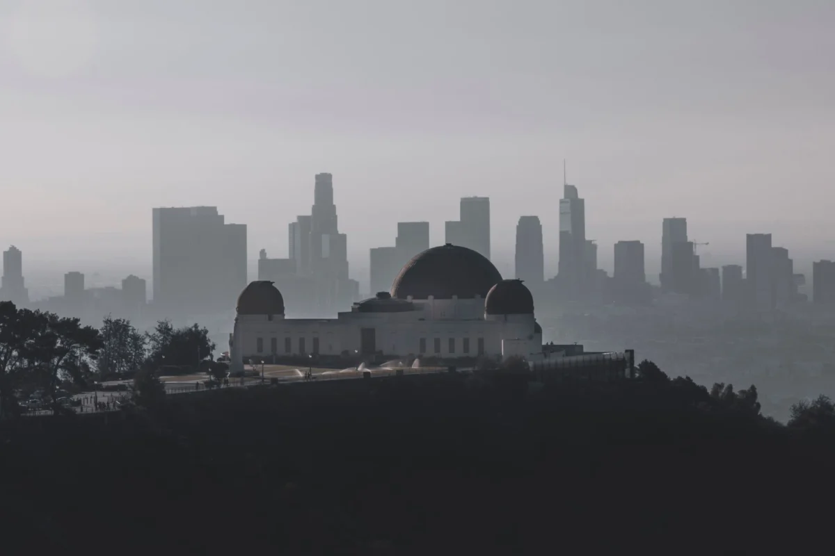 A panoramic view of Los Angeles skyline highlighting iconic buildings