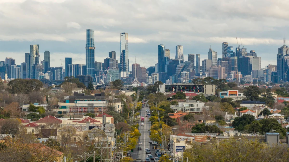 Melbourne city skyline with iconic landmarks