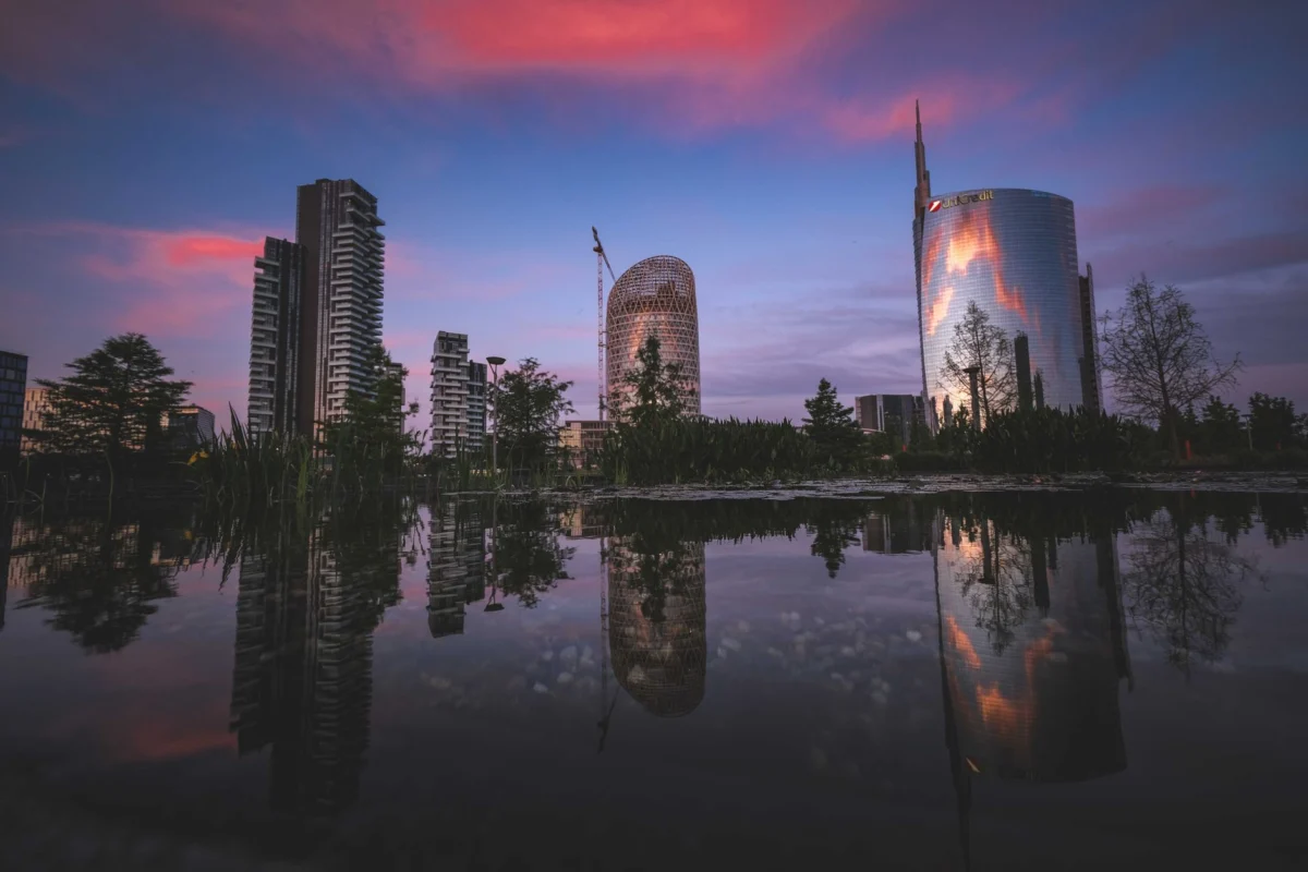A stunning view of Milan's skyline, perfect for couples