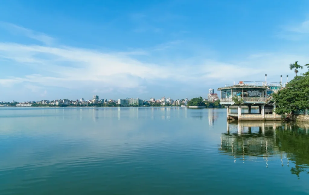Nam Van Lake