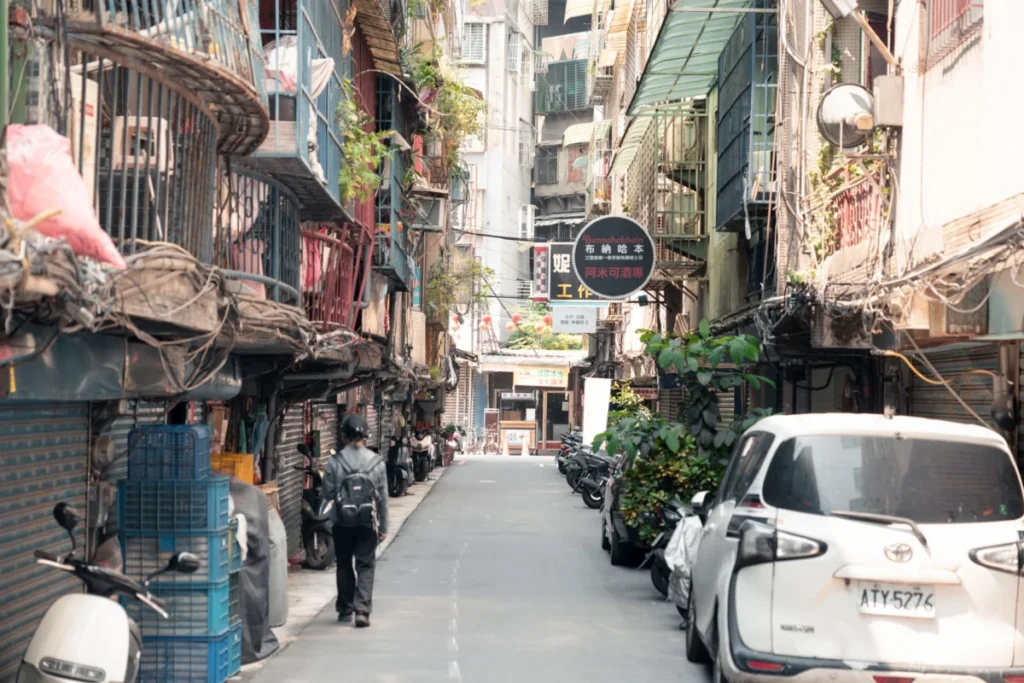 Nangang (南港)