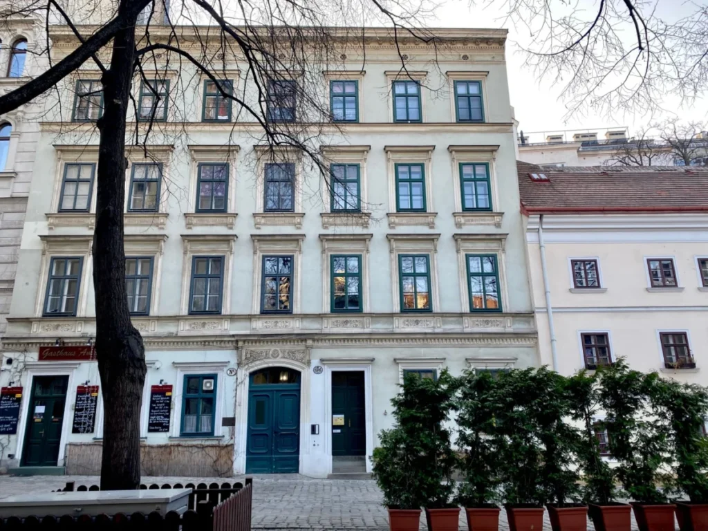 Neubau