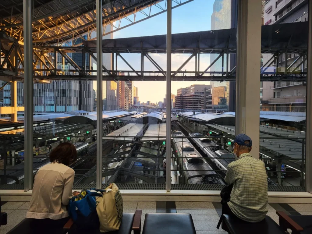 Osaka Station (大阪駅)