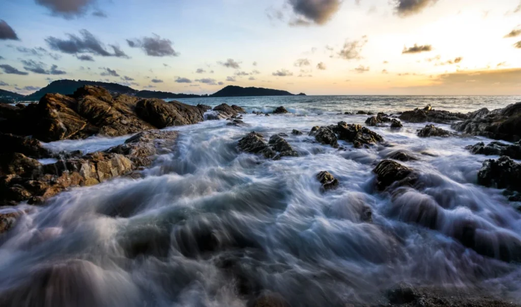 Patong Beach (หาดป่าตอง)