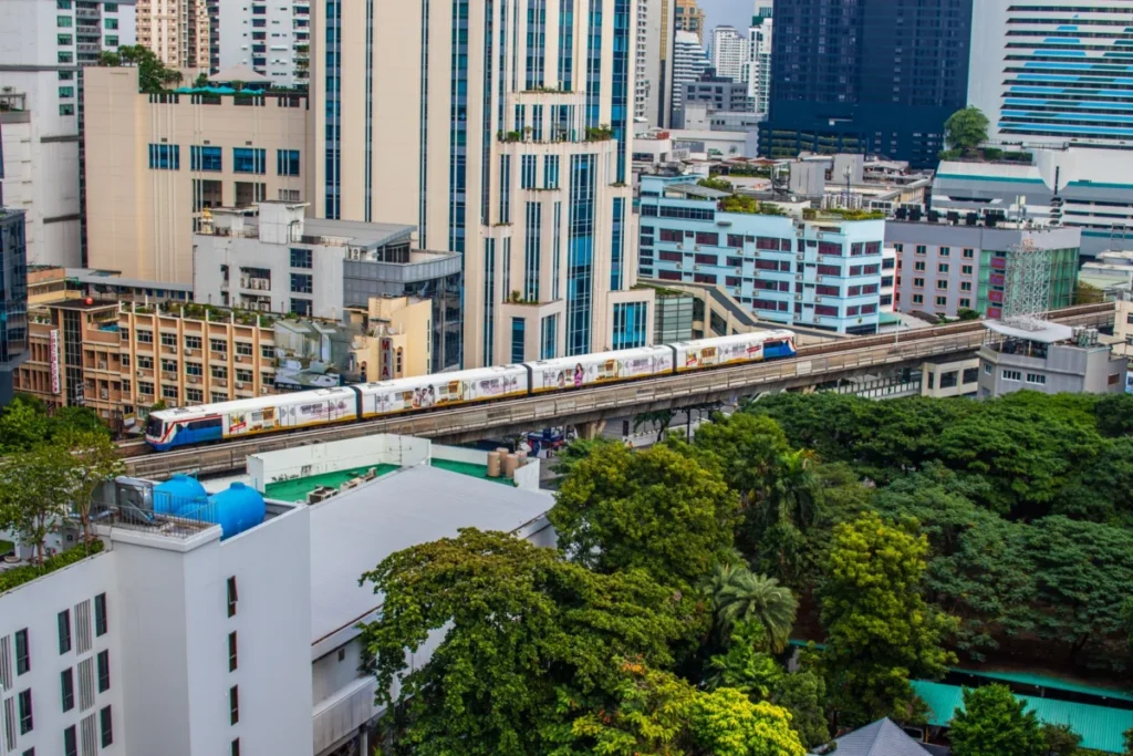 Ploenchit (เพลินจิต)