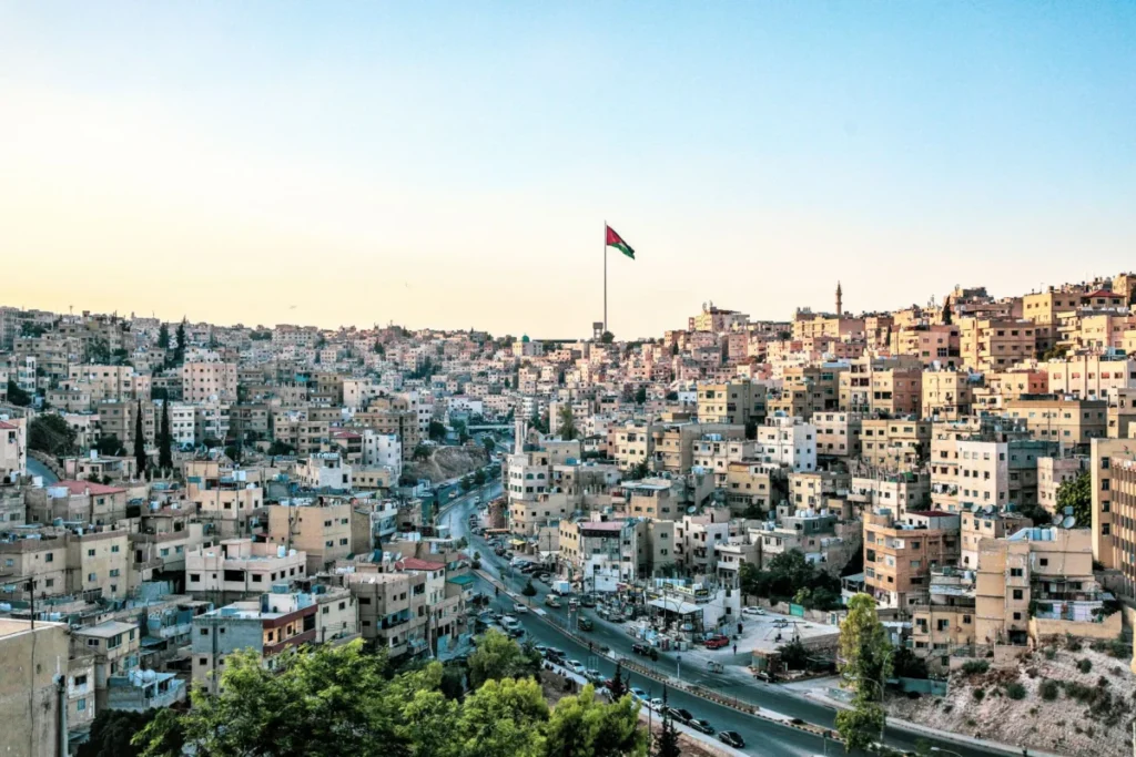 Rainbow Street (شارع الرينبو)