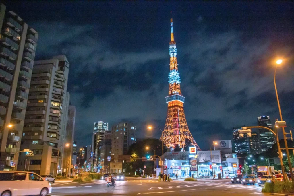 Roppongi (六本木)