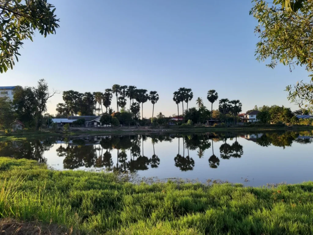 Sa Van Lake