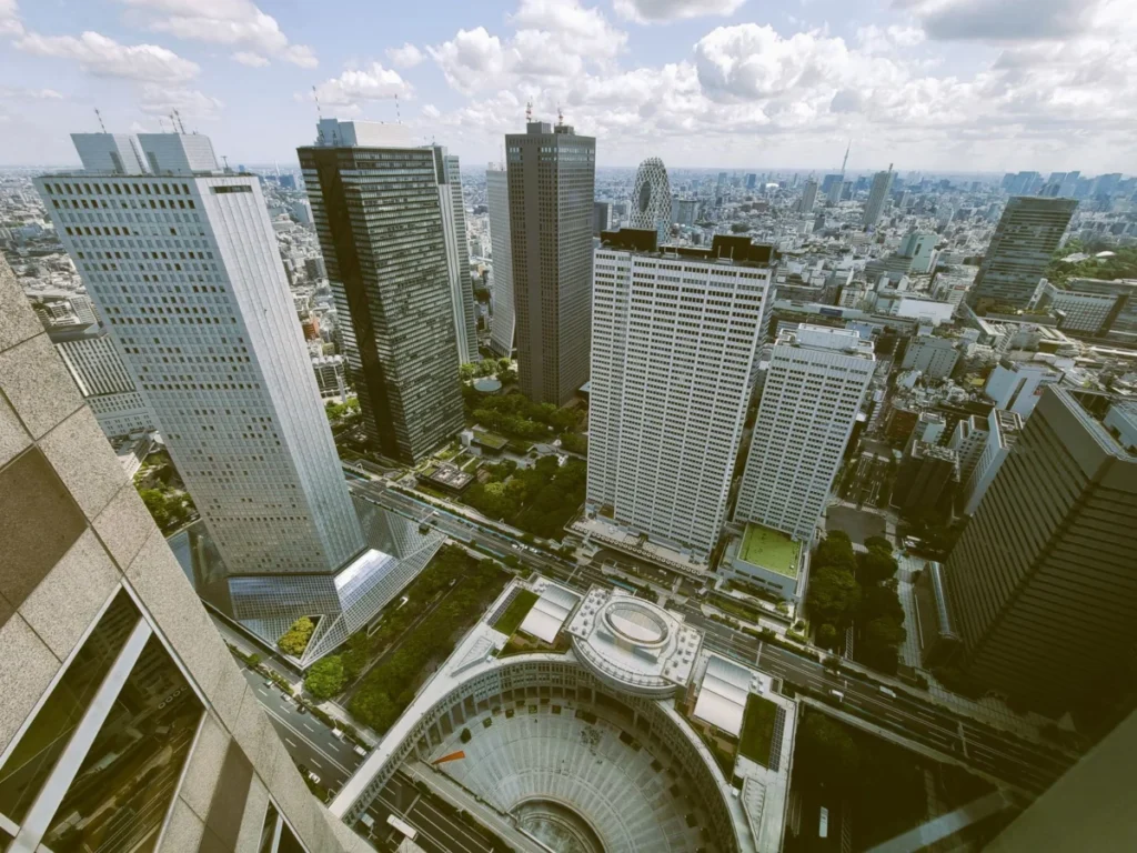 Shinjuku (新宿)