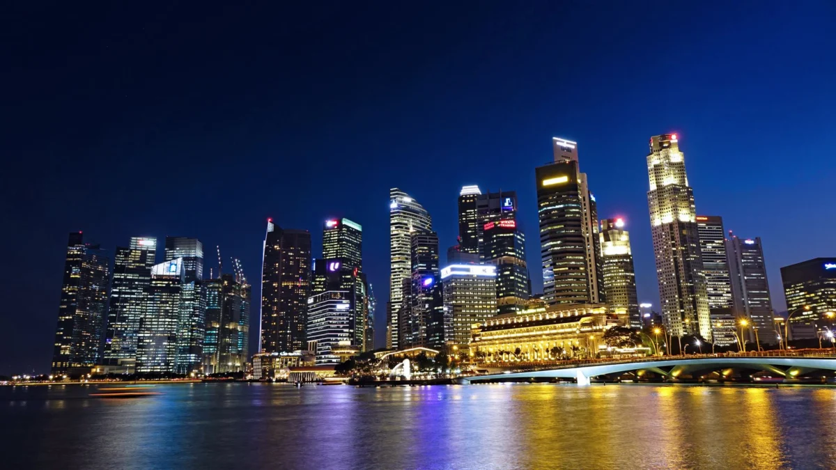 Dazzling night view of Singapore's unique skyline