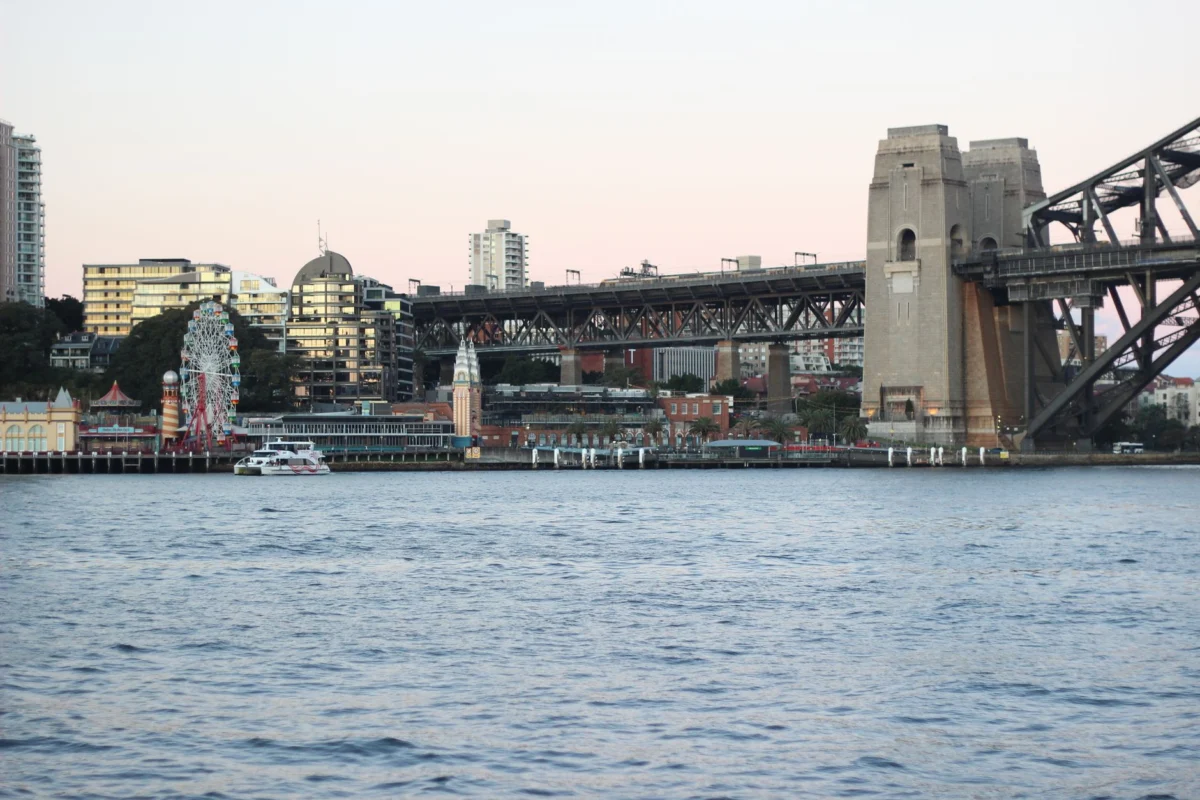 Romantic sunset view over Sydney Harbour Bridge