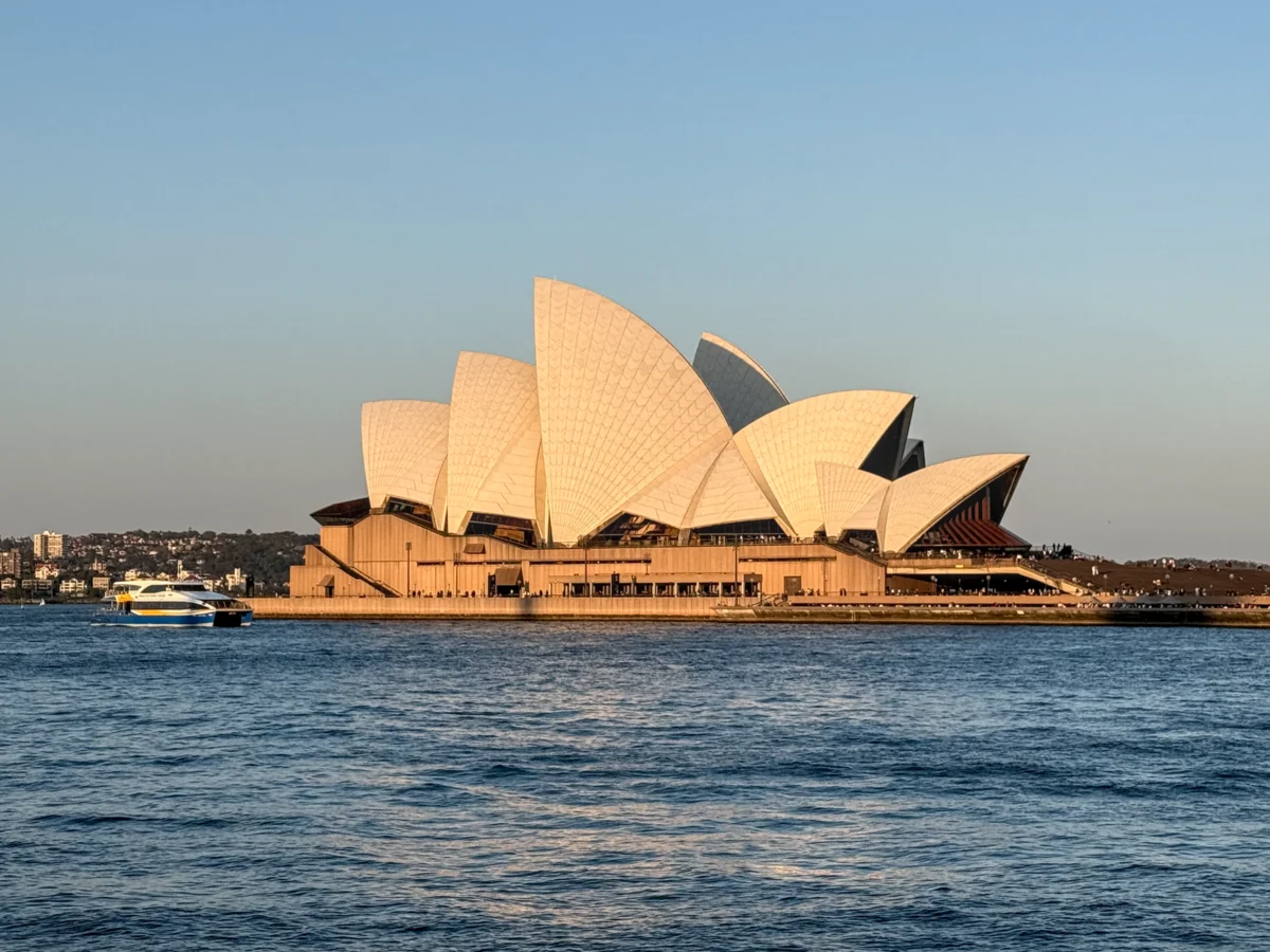 Sydney Opera House under a picturesque sunset sky