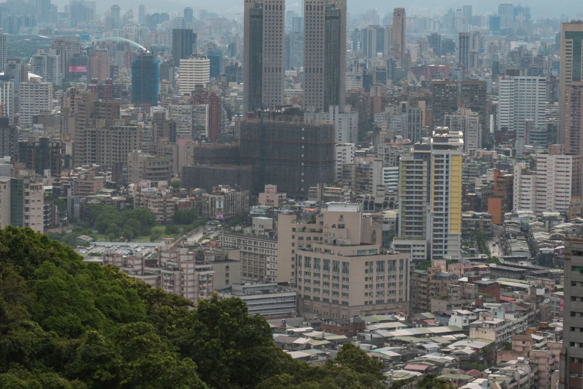 Romantic view of Taipei skyline at dusk