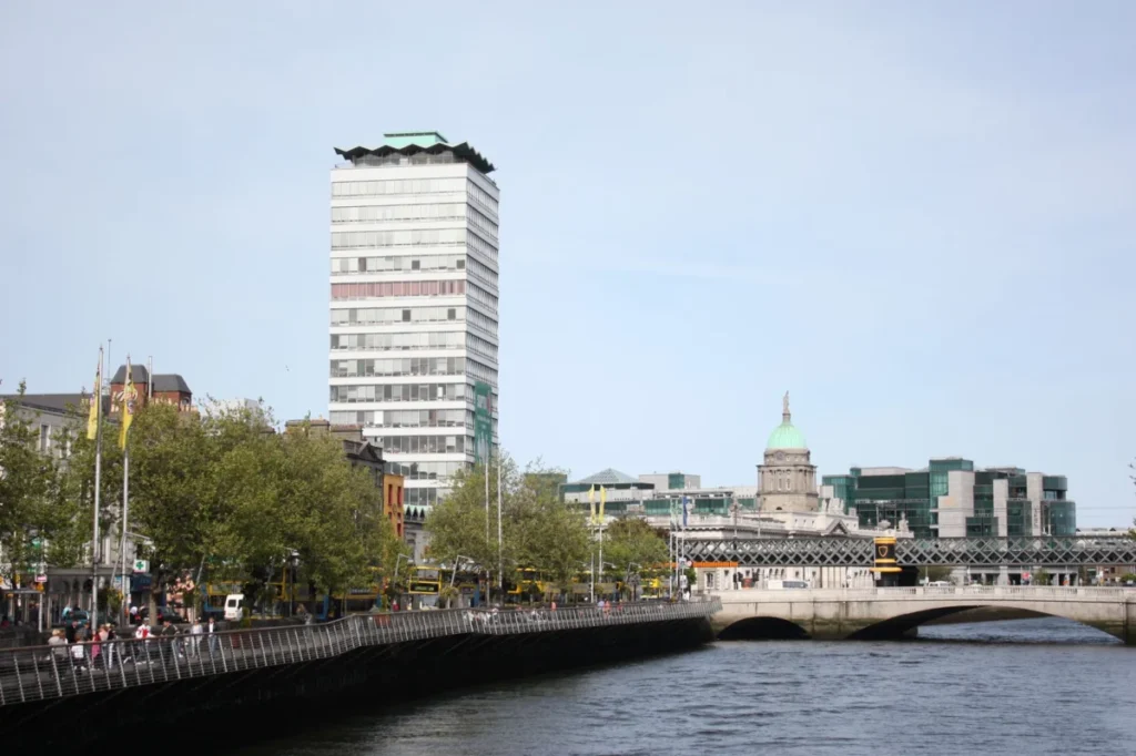 The Liberties (Na Saoirsí)