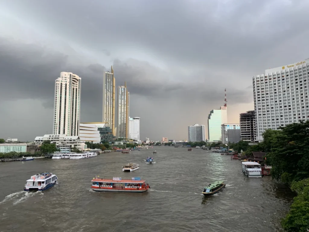 Thonburi (ธนบุรี)