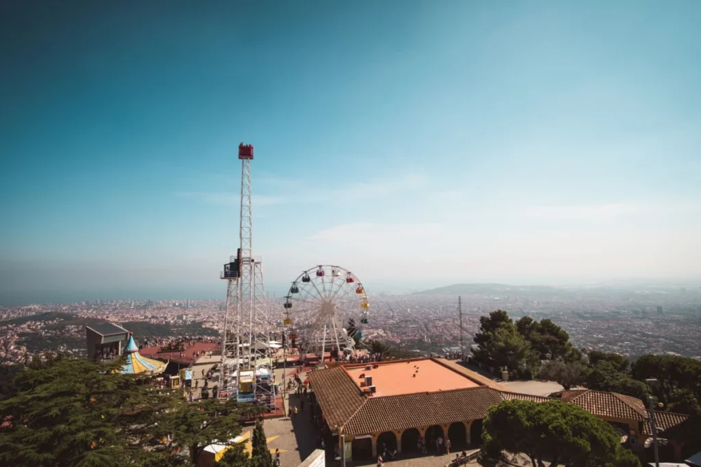 Vallvidrera, el Tibidabo i les Planes