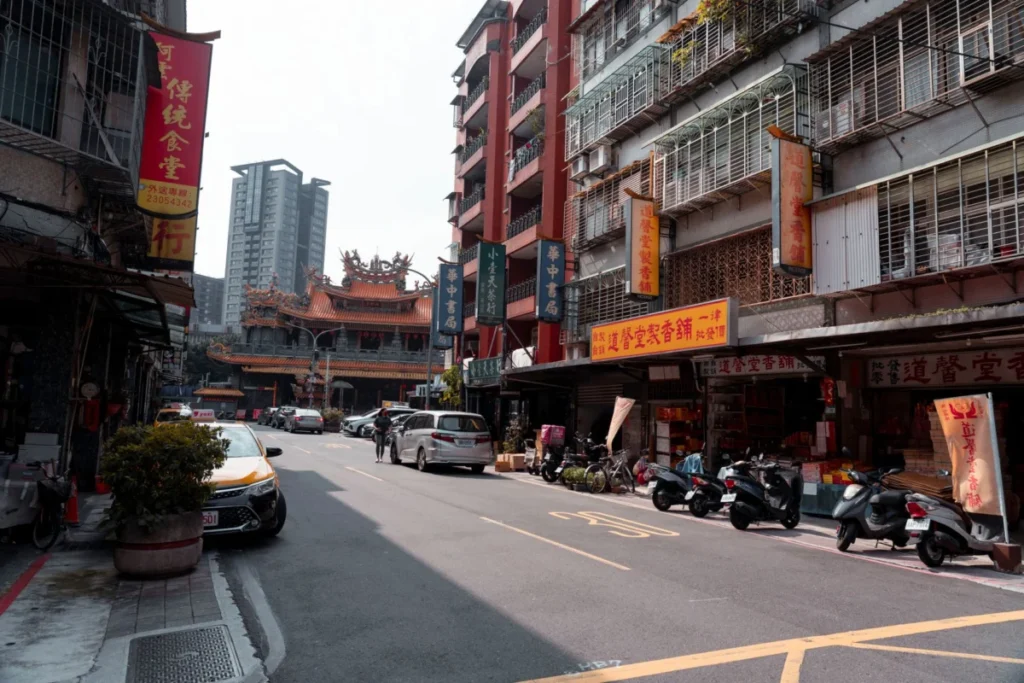 Wanhua (萬華)
