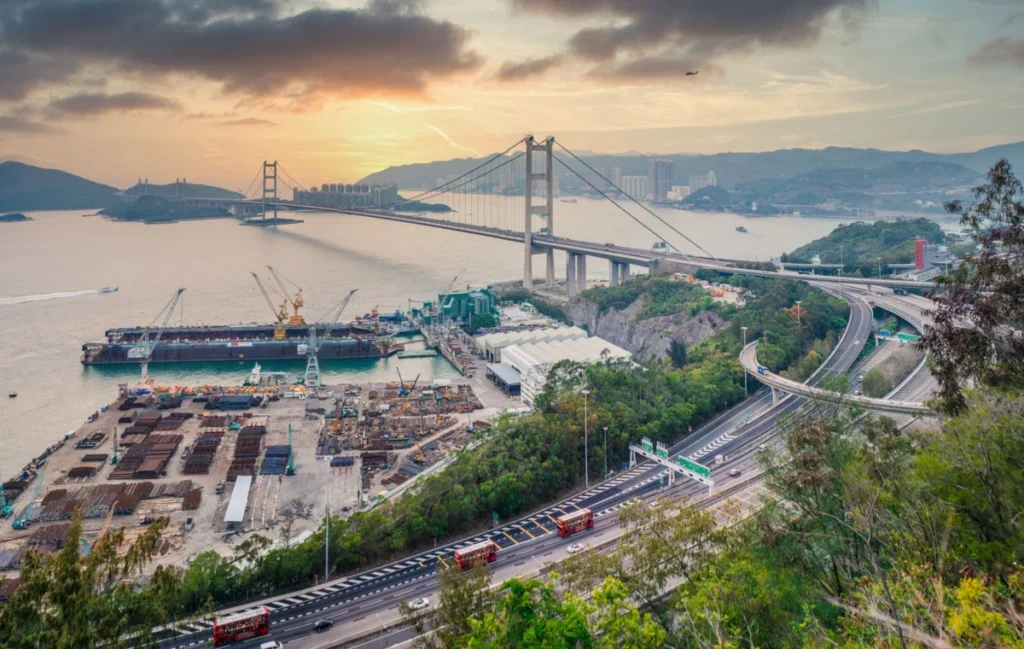 Yau Ma Tei (油麻地)