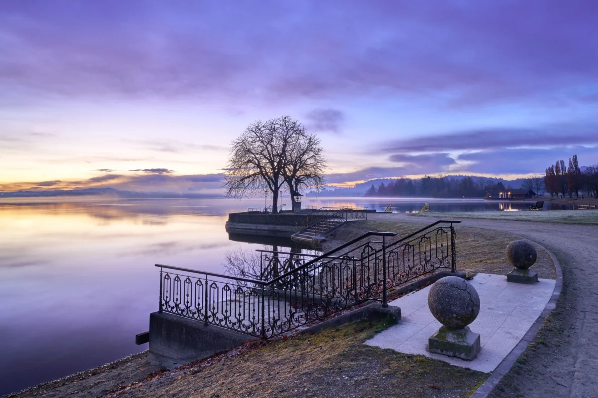 Romantic lakeview of Zell am See at sunset