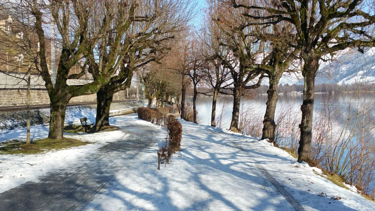 Scenic winter view of Zell am See's picturesque lake