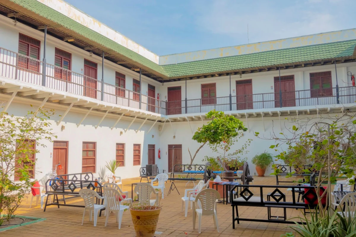 Romantic historic hotel in Abomey with cultural surroundings