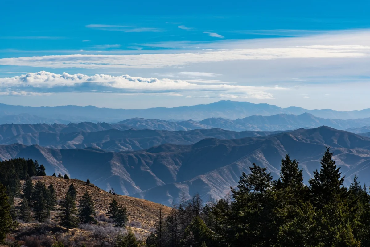 A scenic view of Auki trails ideal for hiking enthusiasts