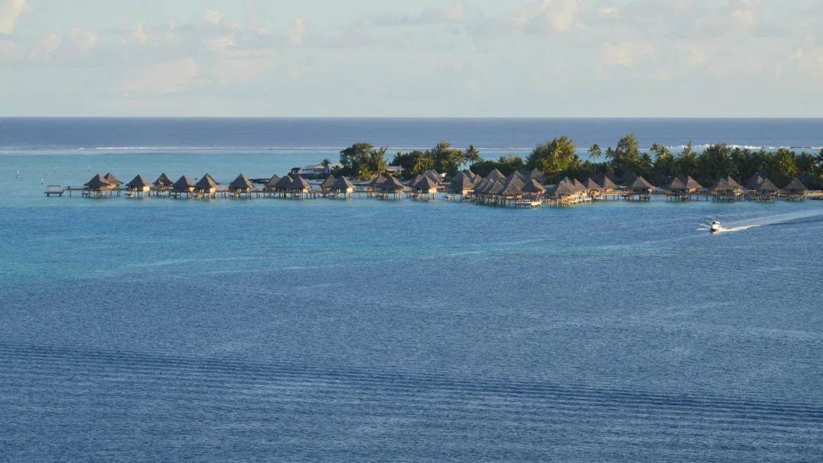 Overwater bungalow with stunning view in Bora Bora