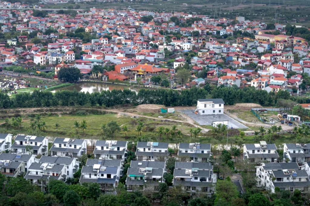 Caoyang New Village (曹杨新村)