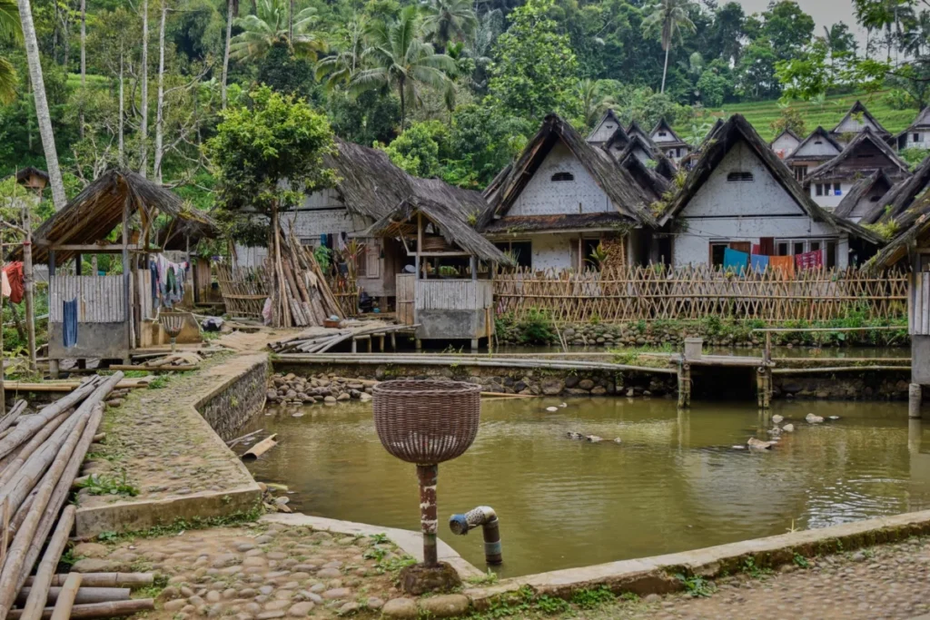 Danbn Village