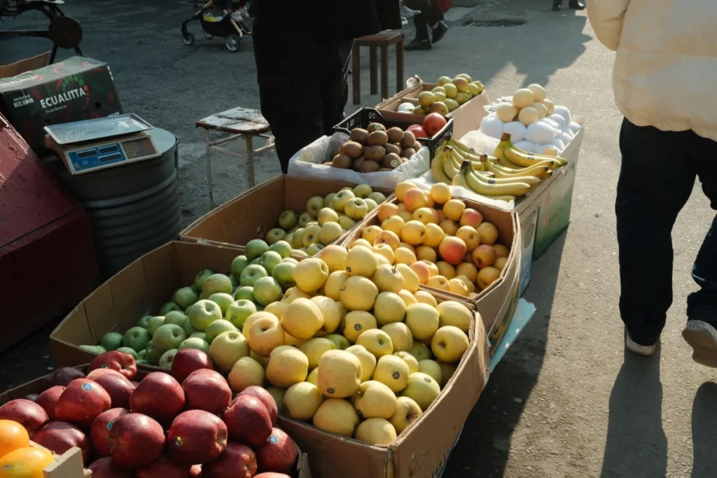 Dordoi Market