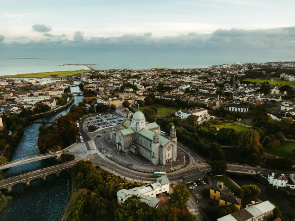 Eyre Square (Baile an Bhualtaigh)