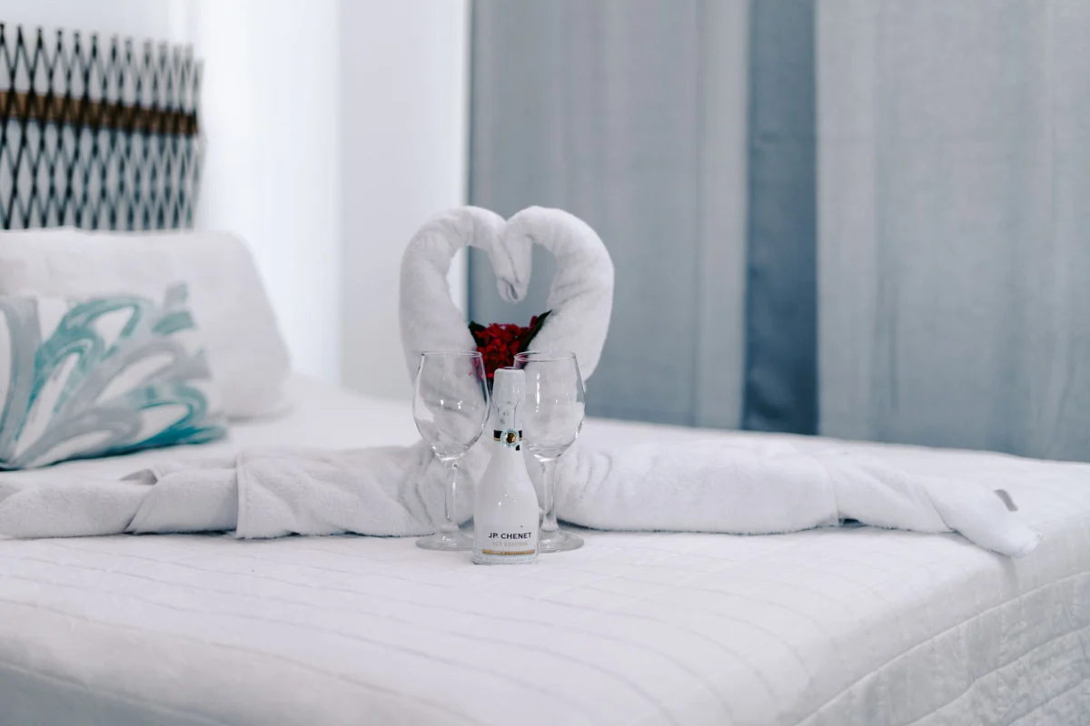 Luxurious honeymoon suite with ocean view in Zanzibar