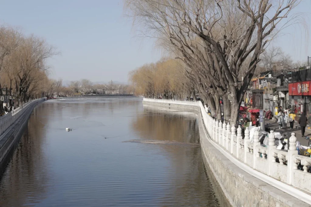 Houhai (后海)