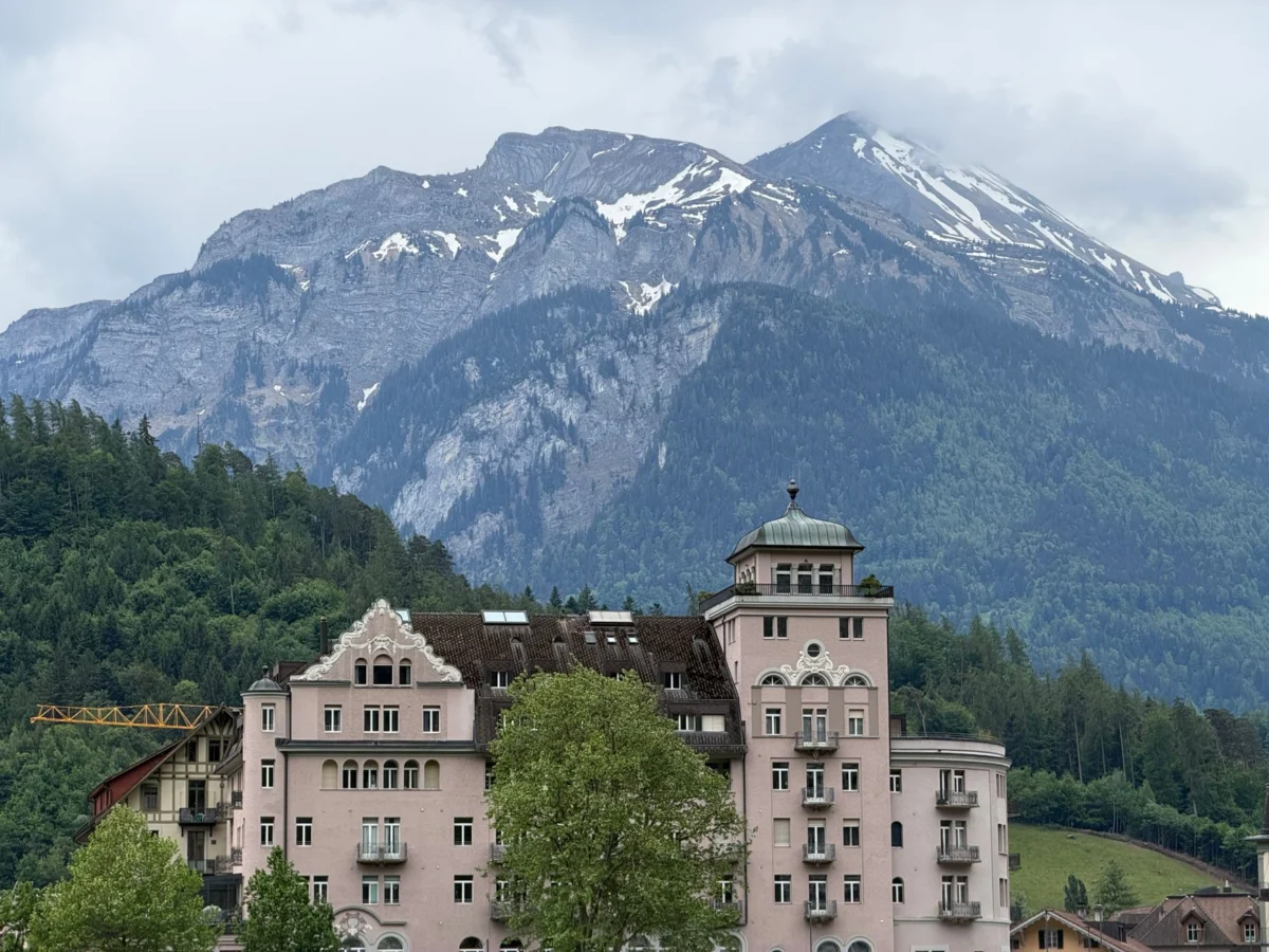 Luxury hotel with scenic mountain view in Interlaken