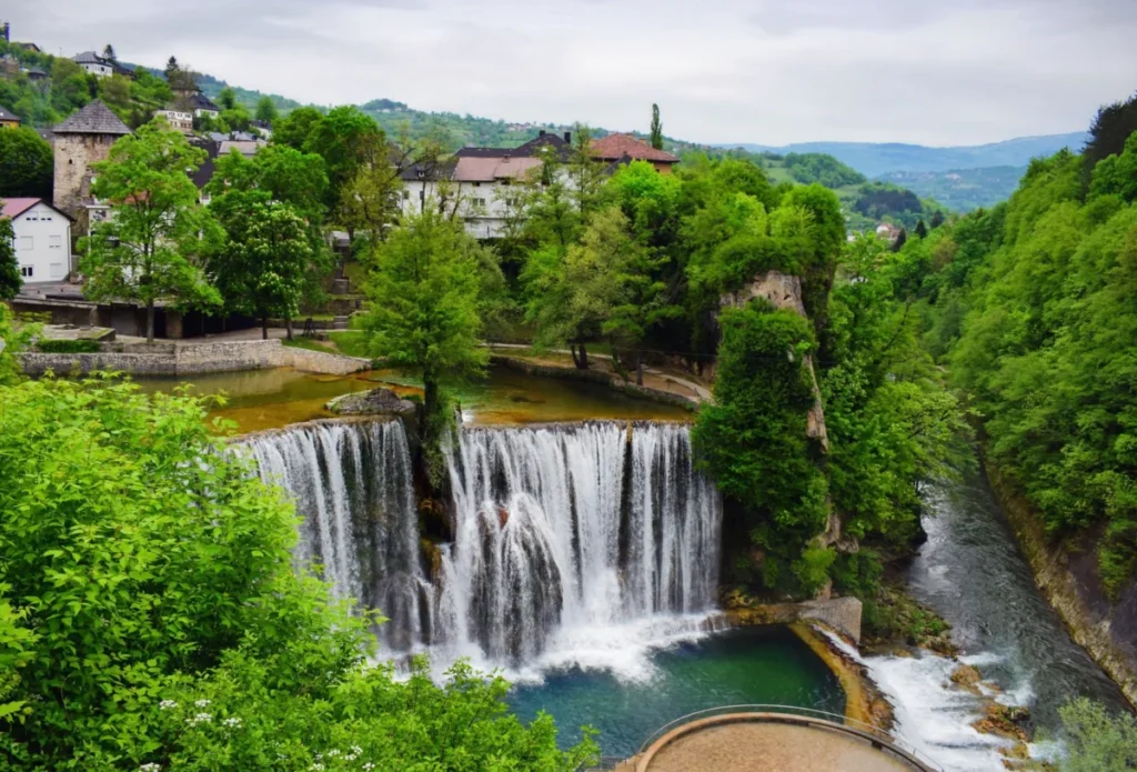 Jajce Waterfalls Proximity