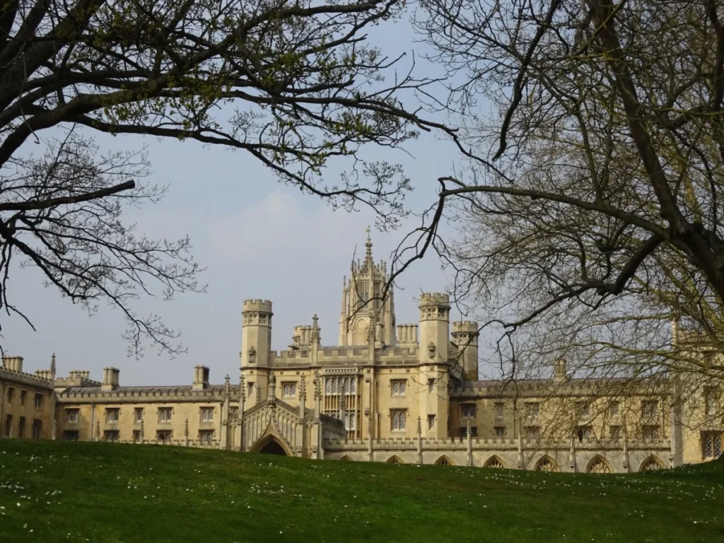 Kensington and St John's