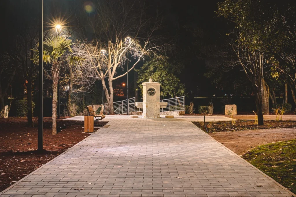 Municipal Park (پارک شهر)